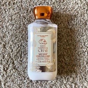 Bath and Body Works "White Pumpkin and Chai" Body Lotion